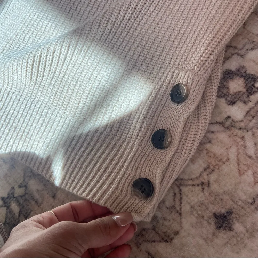 Marled Beige Cardigan with Button Accents Size L - Image 4