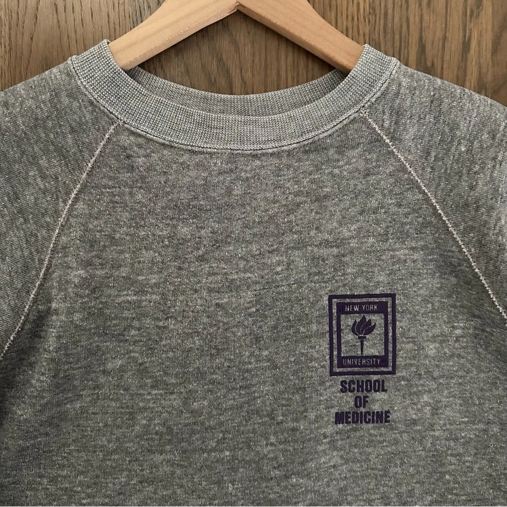 Vintage New York University Crewneck Raglan Sweatshirt Heather Grey Size Medium Gray - Image 2