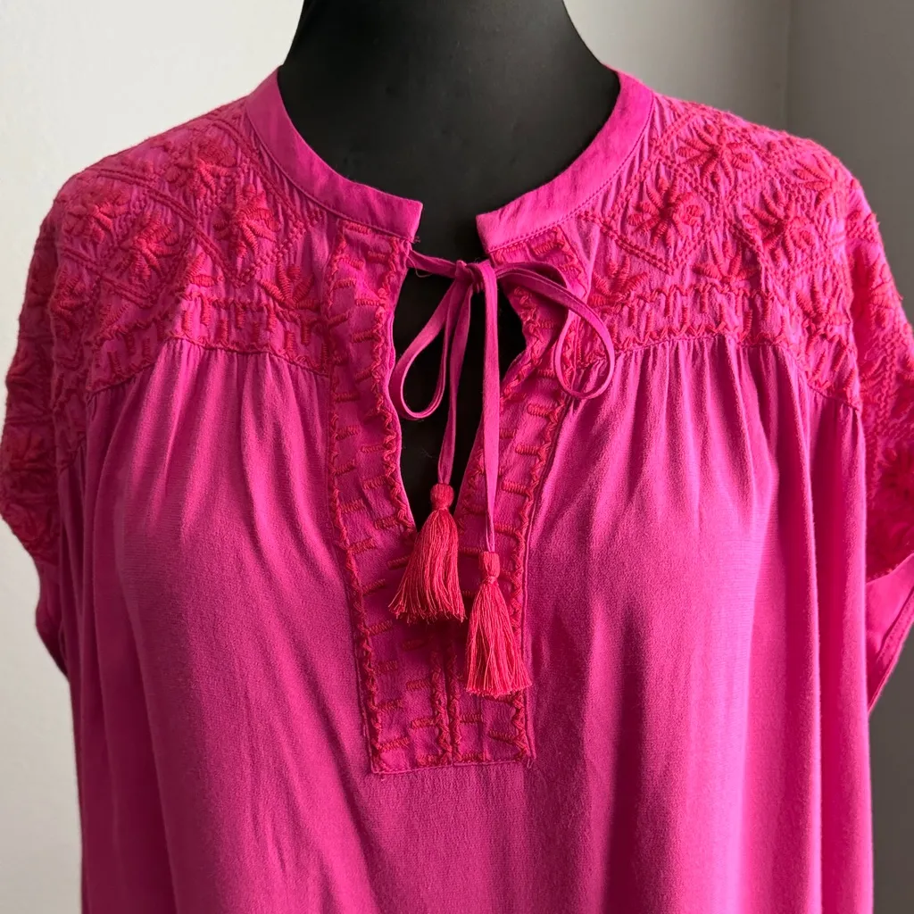 Johnny Was Calmé Embroidered Tassel Top in Pink Size Medium - Image 2