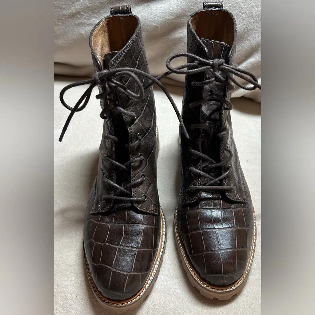 Madewell Size 6 The Clair Lace-Up Boot in Croc Embossed Leather Combat Boot - Image 4