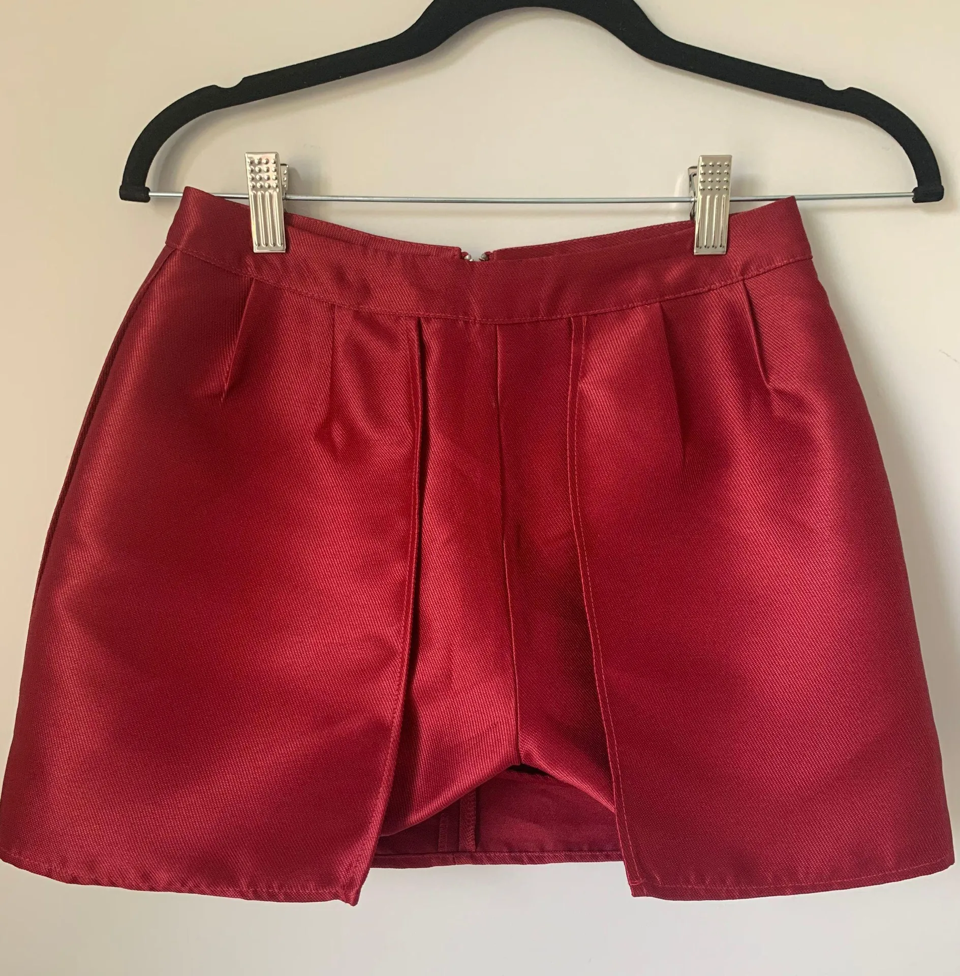 Tobi Red Set - Image 3