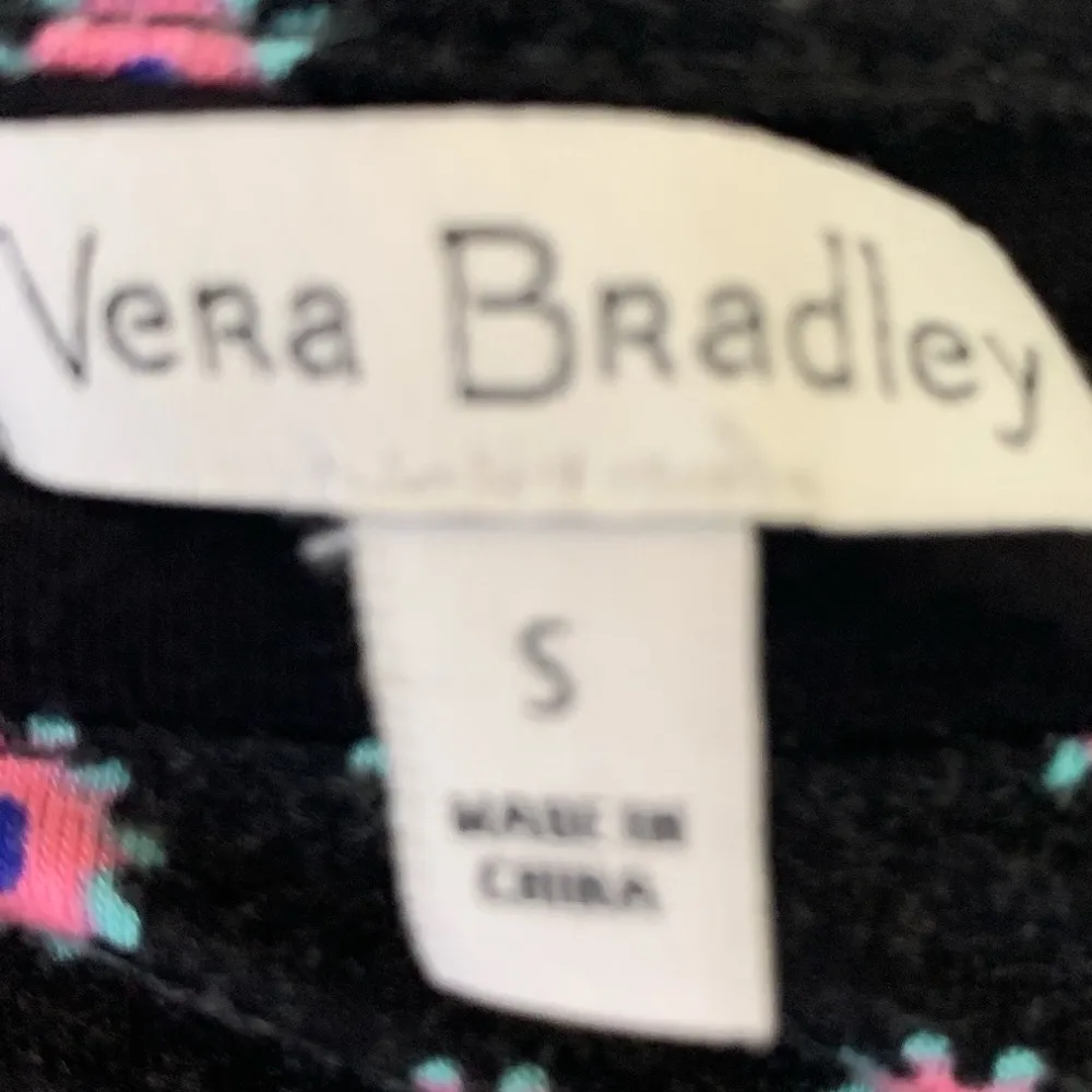 Vera Bradley Black Berry Medallion Long Sleeve Pajama Sleep Top Size Small - Image 9