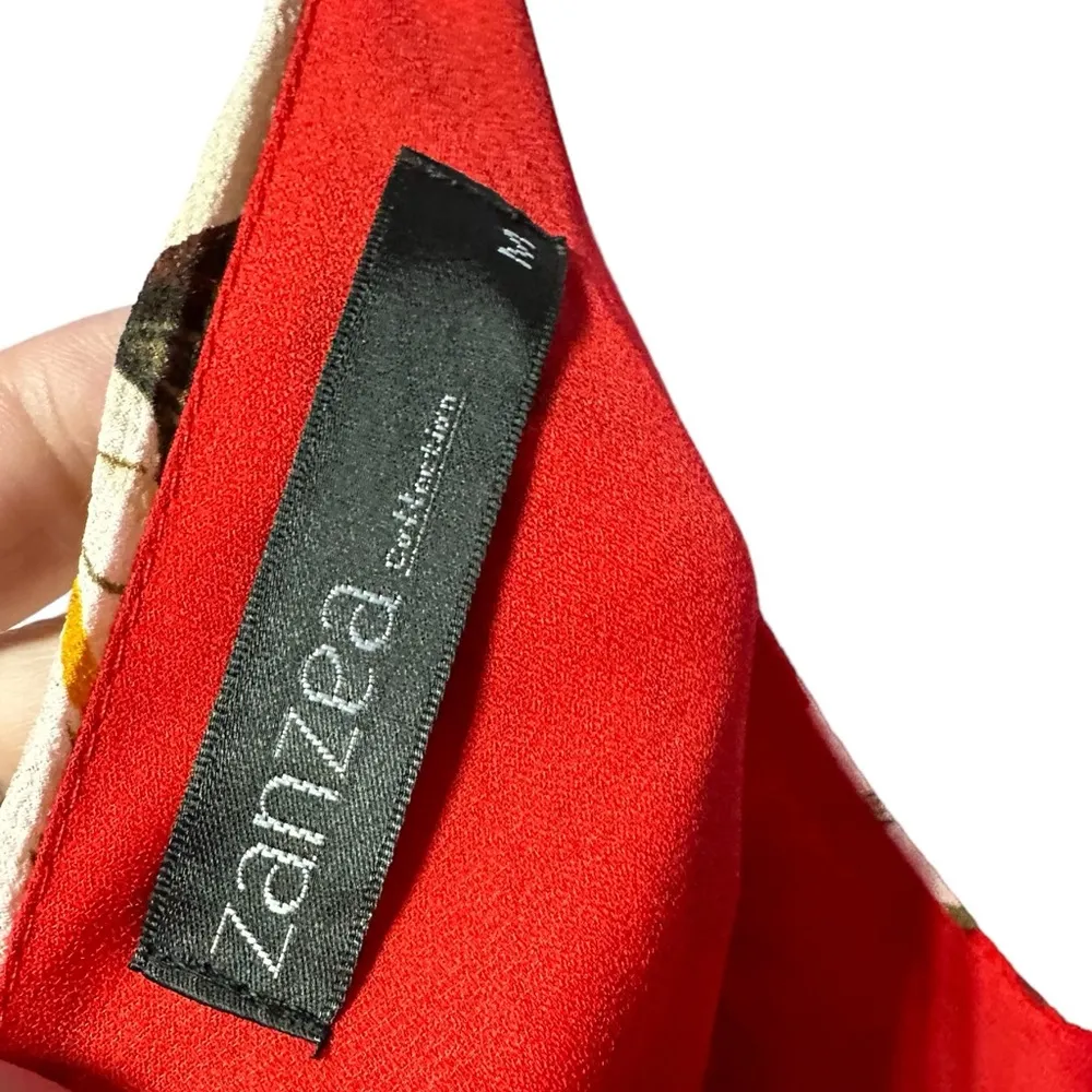 Adorable Red Floral Mini Dress W/Tie Back  at Waist Size Medium - Image 8