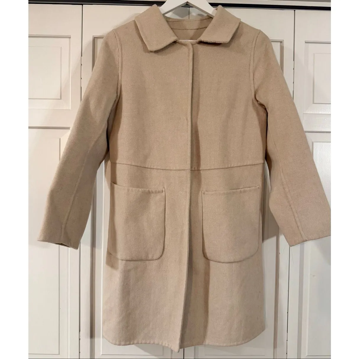 Collared beige wool blend lady jacket peacoat size small - Image 2