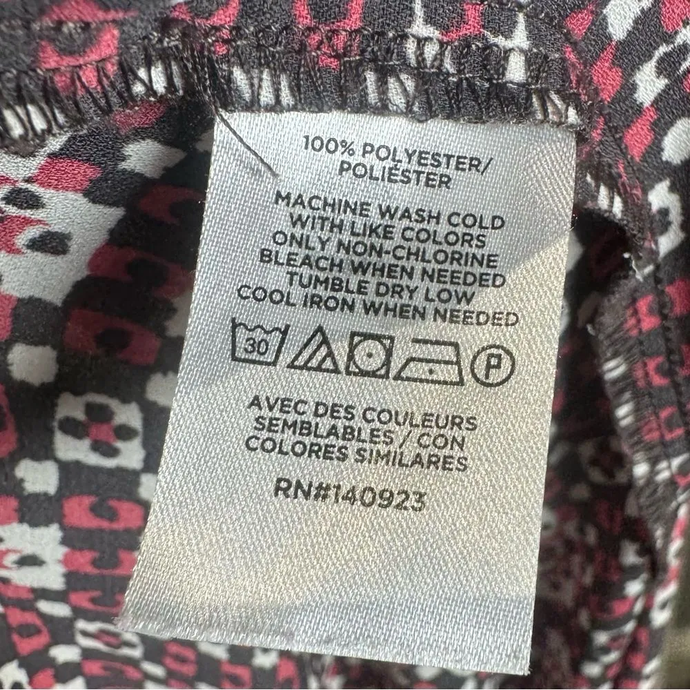 gray and pink all over print ruffle cap sleeve top size small - Image 5