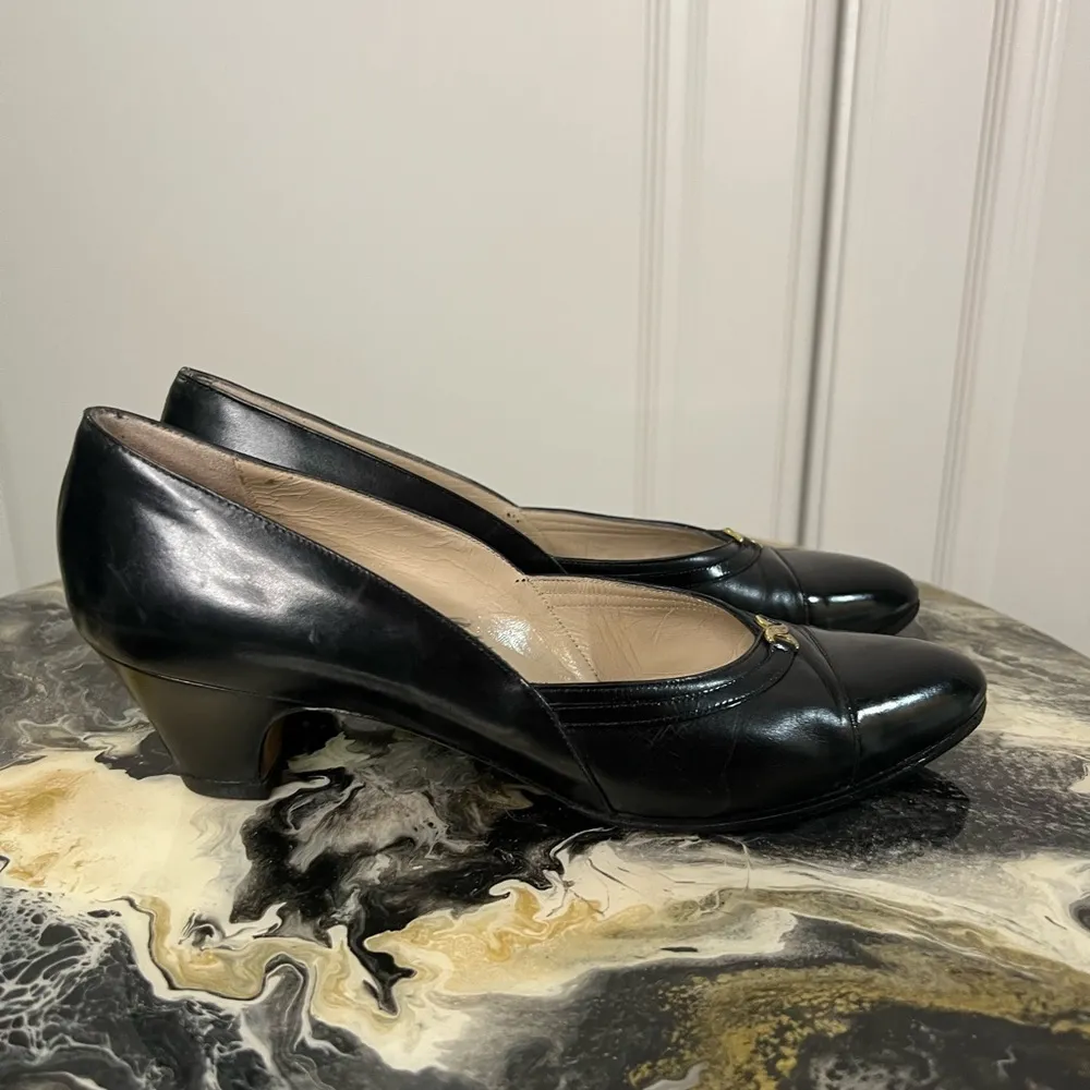 Vintage Salvatore Ferragamo Black Leather Pumps Size 6.5 Made in Italy - Image 3