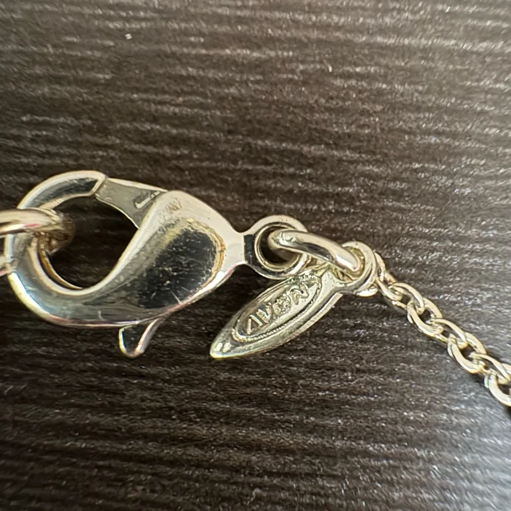 Vintage Avon Faceted Crystal Pendant Necklace Silver - Image 5