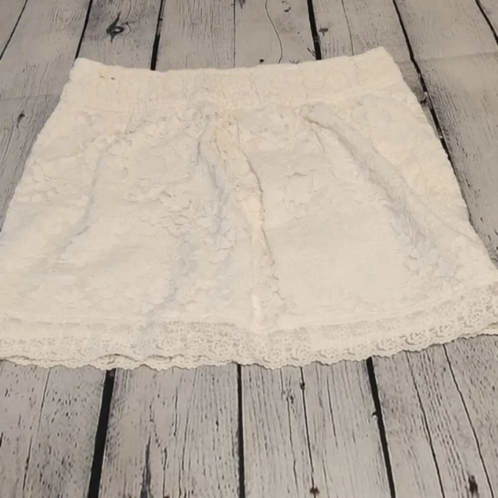 Hollister California White Lace Mini Casual Skirt Size Large EUC #4163 - Image 4