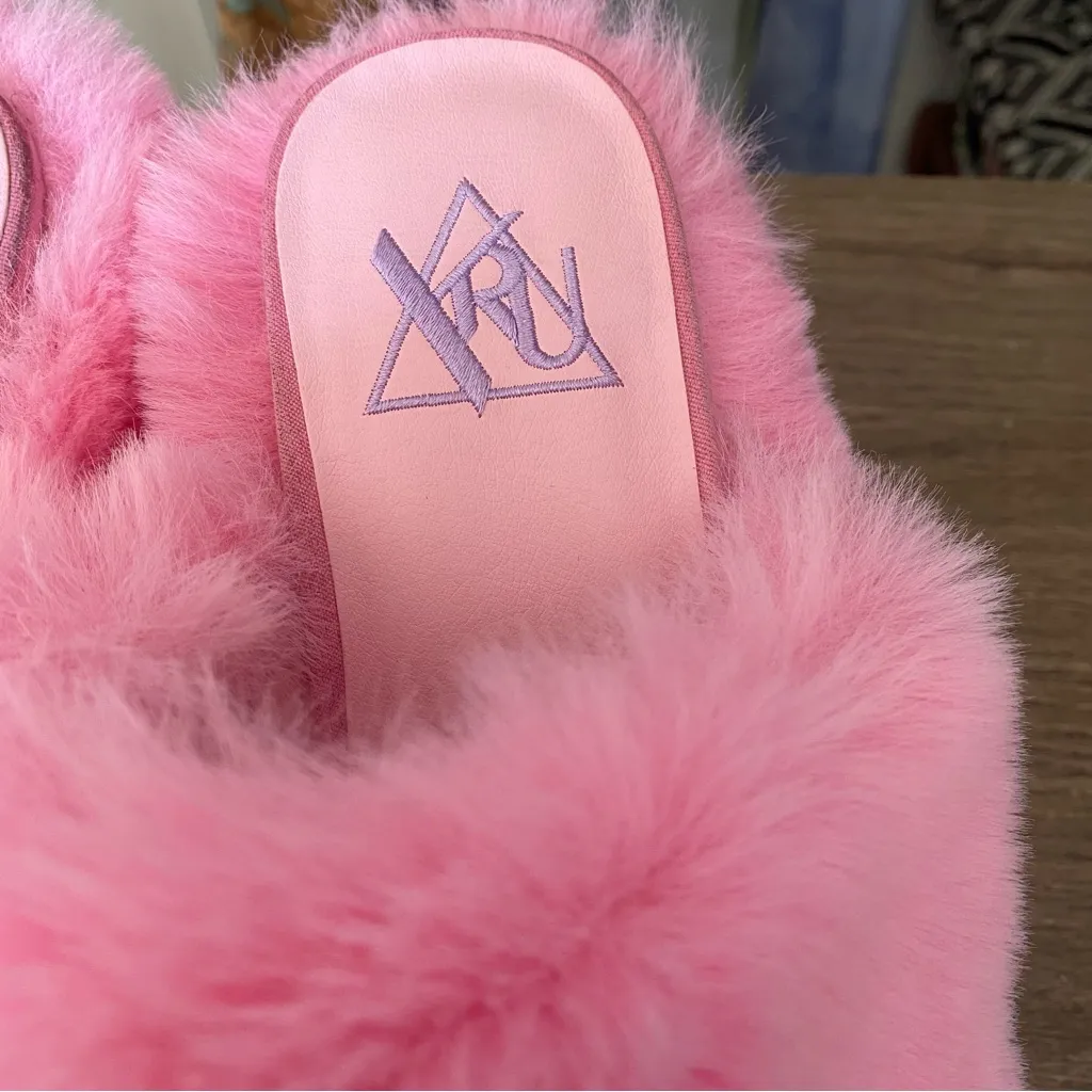 YRU Gravity Pink Faux Fur Fuzzy Platform Slide Slippers size 7 - Image 10