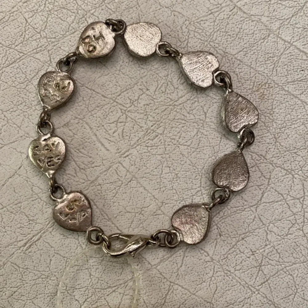 NWT Valentine Heart charm bracelet Silver - Image 4