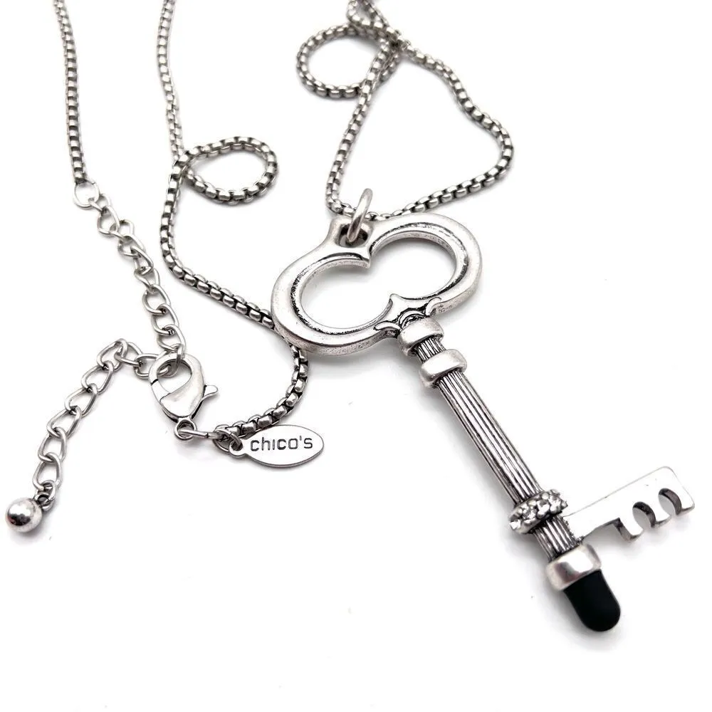 Chico’s oversized key long necklace silver tone‎ - Image 4