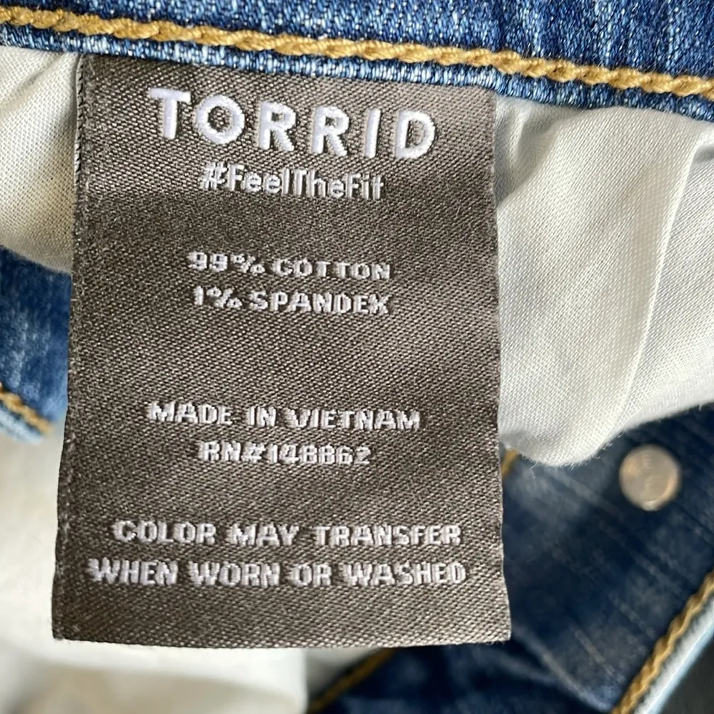 Torrid Vintage Stretch Cropped Boyfriend Jeans - Image 5