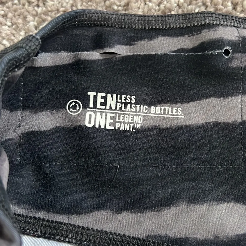 Nike Tie Dye Stripe Leggings - Image 3