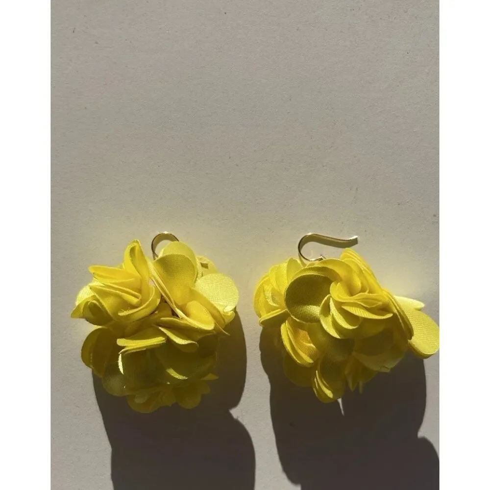 Vintage Flower Ball Earrings Yellow White Stone, Dangle Bright Summer Spring - Image 9