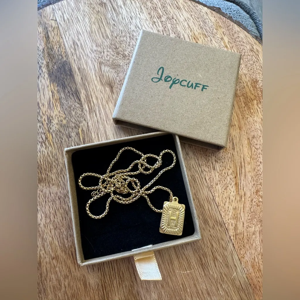 Joycuff Gold Pendant Necklace with Initial 'H' - Image 4