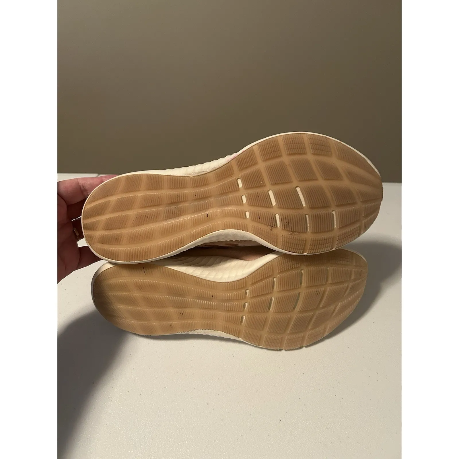 Adidas Edgebounce Ash Pearl EE8420 Women’s Shoe Size 9.5 - Image 9