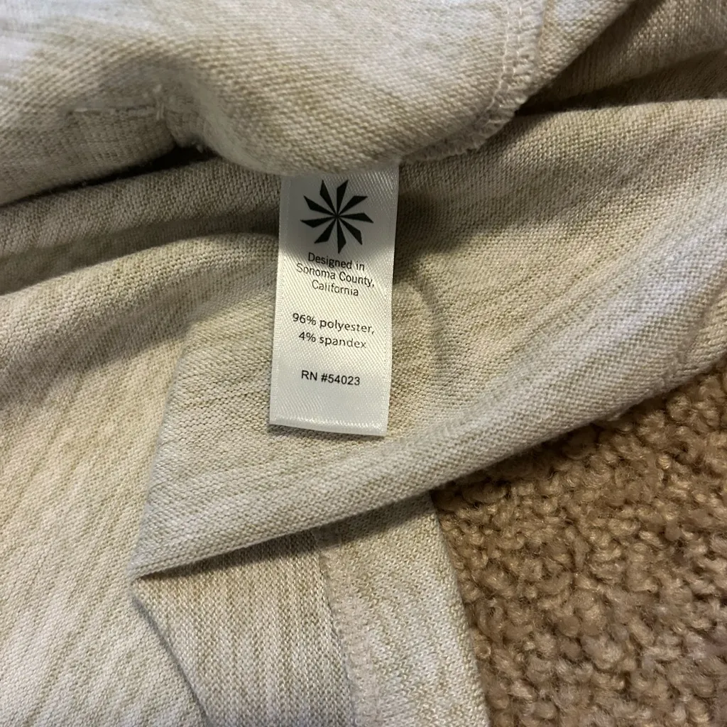 Athleta Light Tan/Gray Hoodie Size XL - Image 5