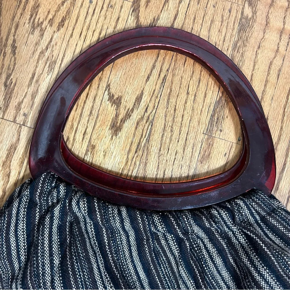 Vintage Knit Tote Bag Open Top Resin Plastic Handles BOHO Whimsigoth Brown - Image 5
