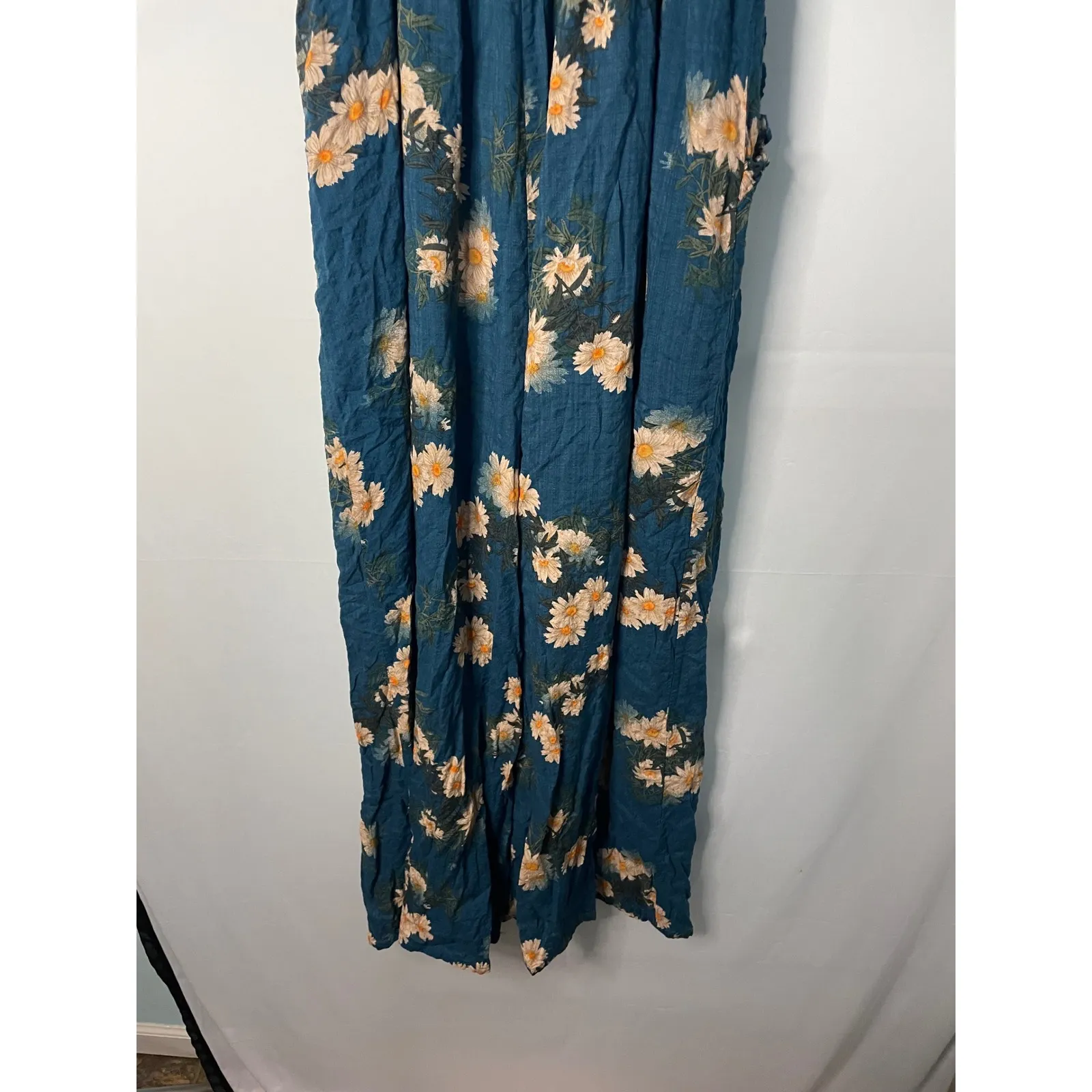 Davi & Dani Teal Floral Smocked Jumpsuit Wide Leg Pockets Size LARGE - Image 10