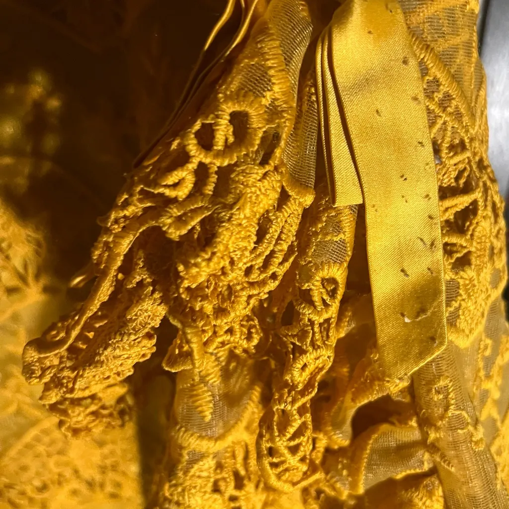 Yellow Lace Midi sheath Dress size L - Image 7