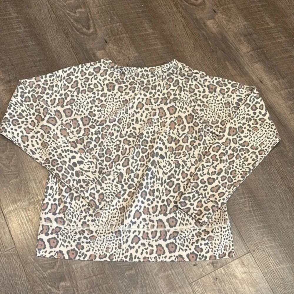 PJ SALVAGE LEOPARD PRINT LONG SLEEVE PULLOVER - Image 3