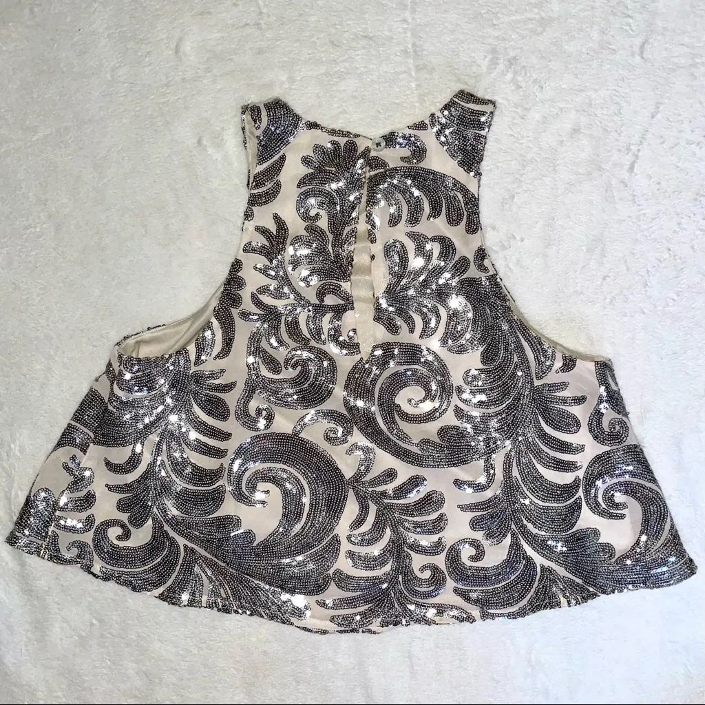 NWOT Show Me Your Mumu Hailey Sequin Tank Crop Top size XS! - Image 4