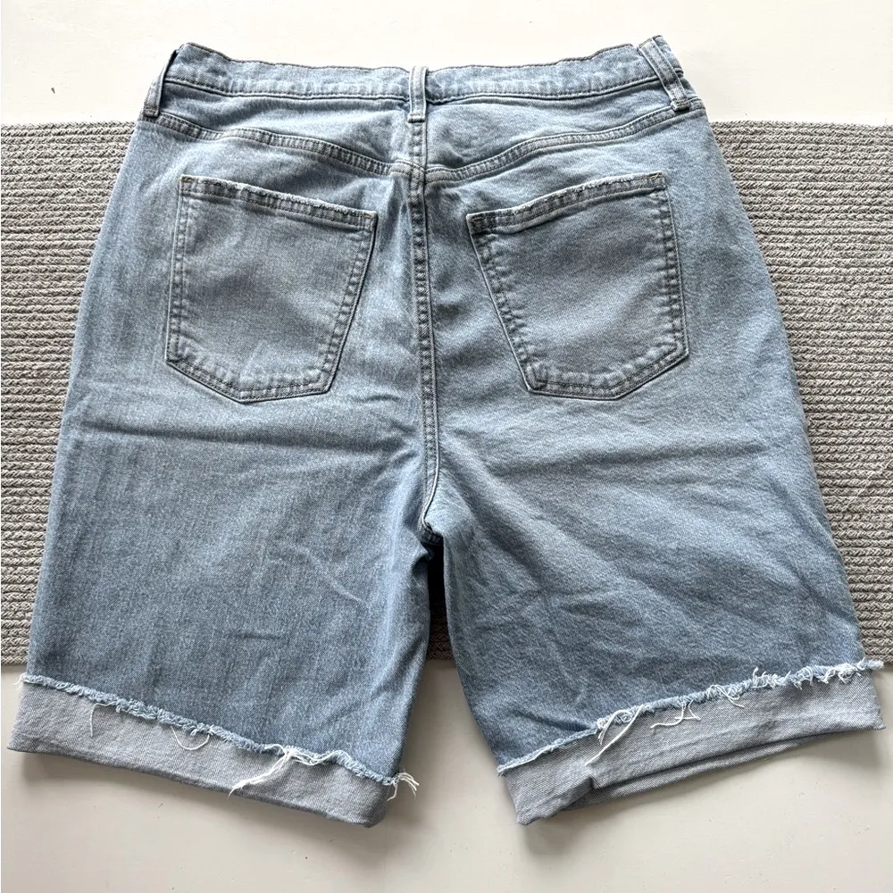 Universal Thread High Rise 90’s Straight Longer Length Bermuda Jean Shorts Sz 12 - Image 2