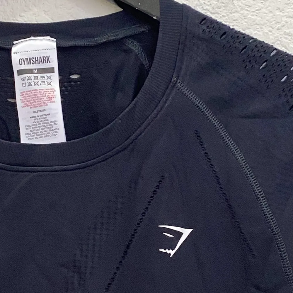 GYMSHARK Energy Seamless Black Short Sleeve T- Shirt Size M - Image 7