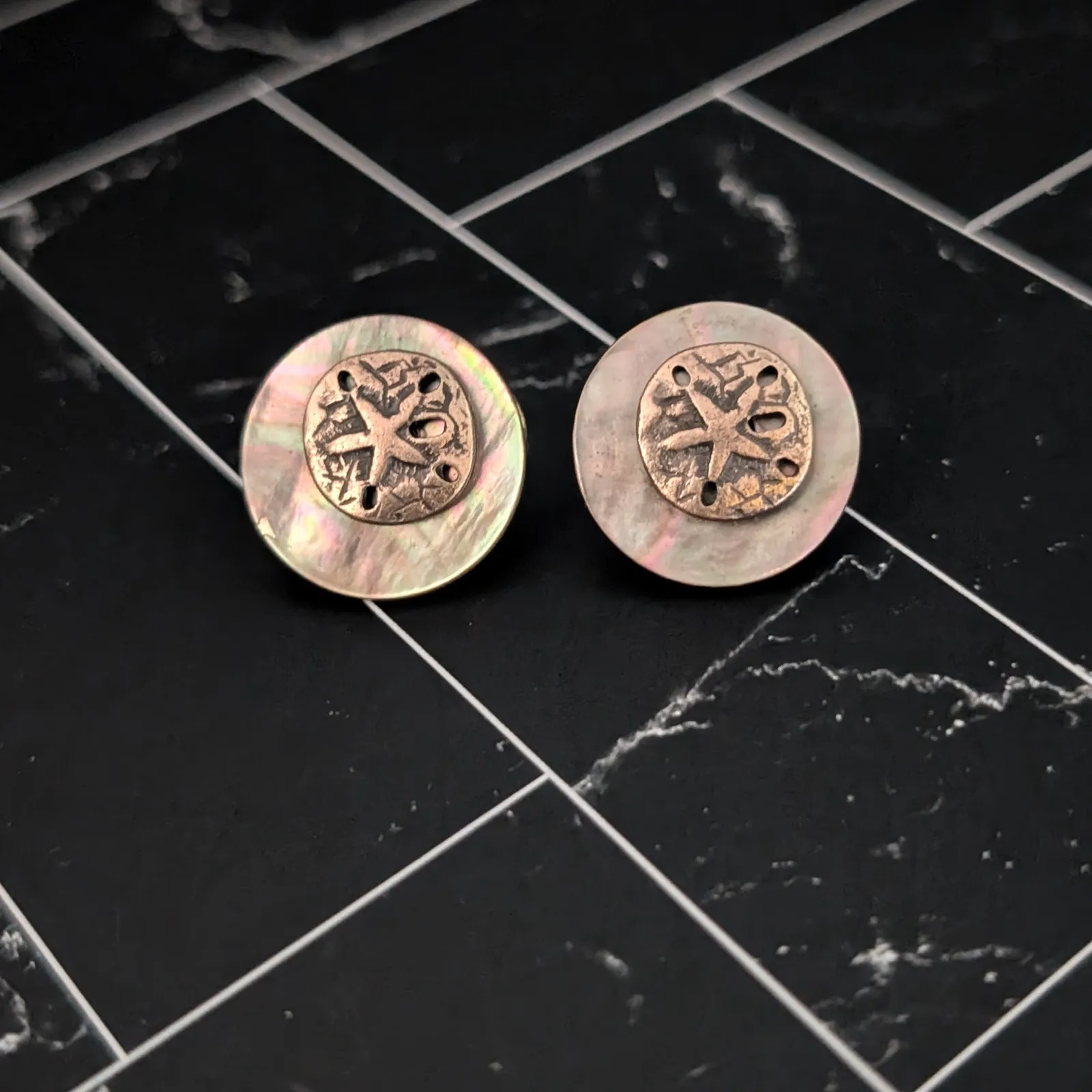 Vintage Clip On Earrings - Image 4