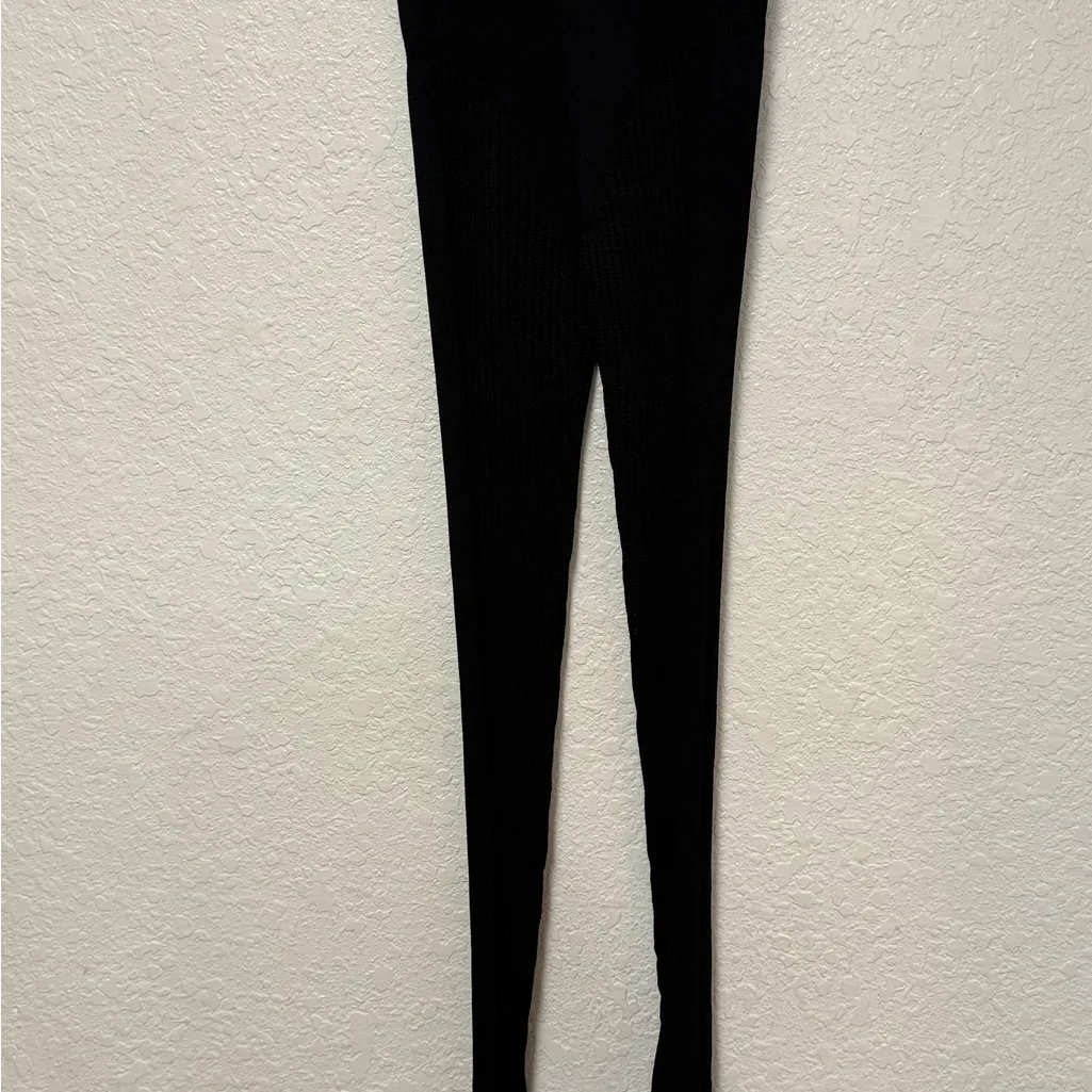 Manière De Voir Black Knitted High Waisted Leggings Size Medium - Image 4