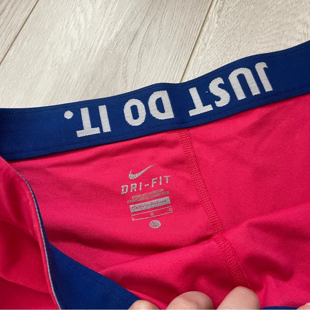 Nike Training Shorts dri-fit womens Pink (large) volleyball performance neon gym - Image 2