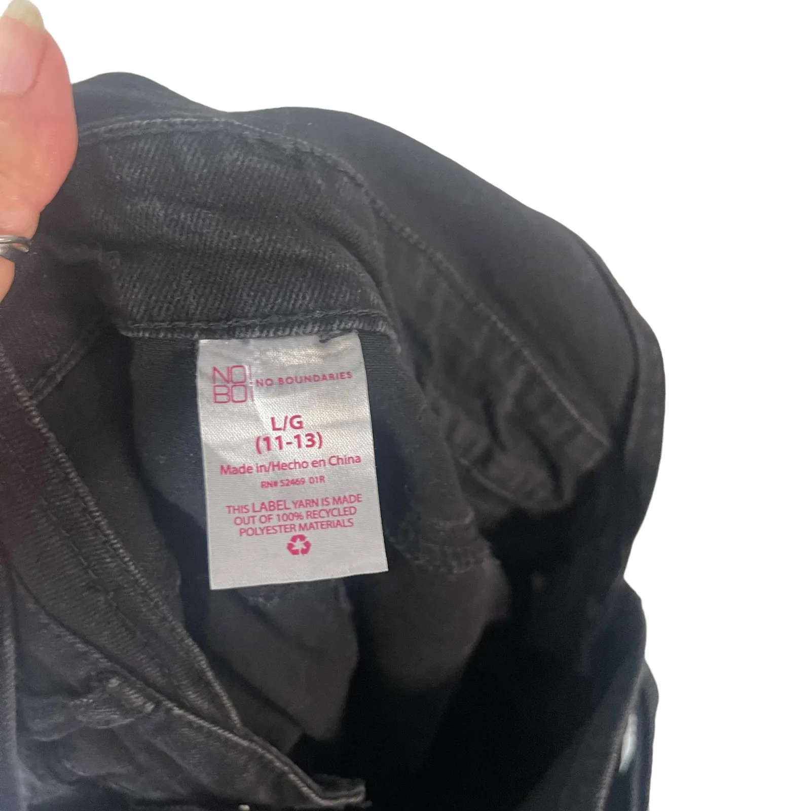 No Boundaries Women's Size‎ Large 11-13 Black Distressed Overall Shorts - Image 6