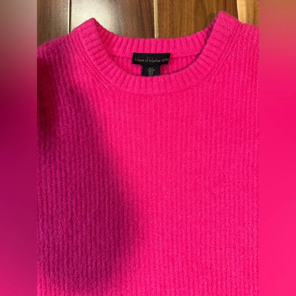House of Harlow 1960 Pink Sweater with Fringe Hem Size L - Image 2