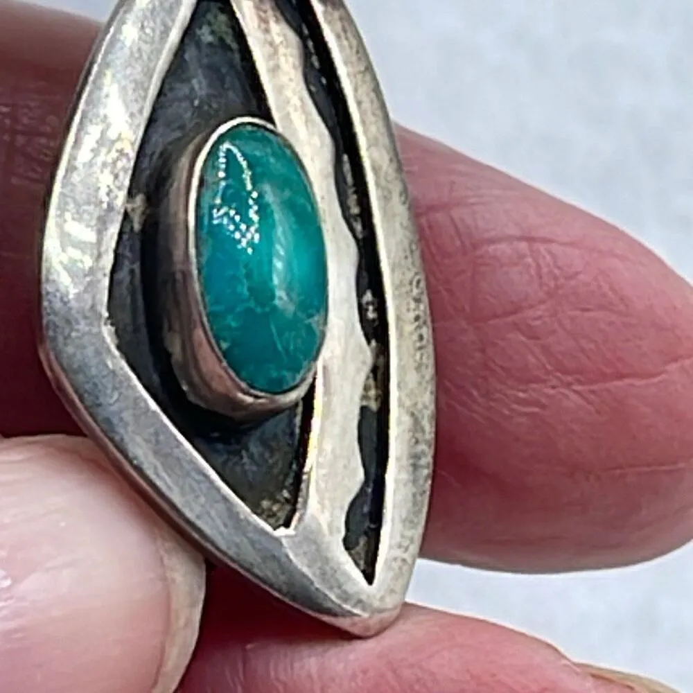 Native American sterling silver turquoise cabochon earrings. - Image 3