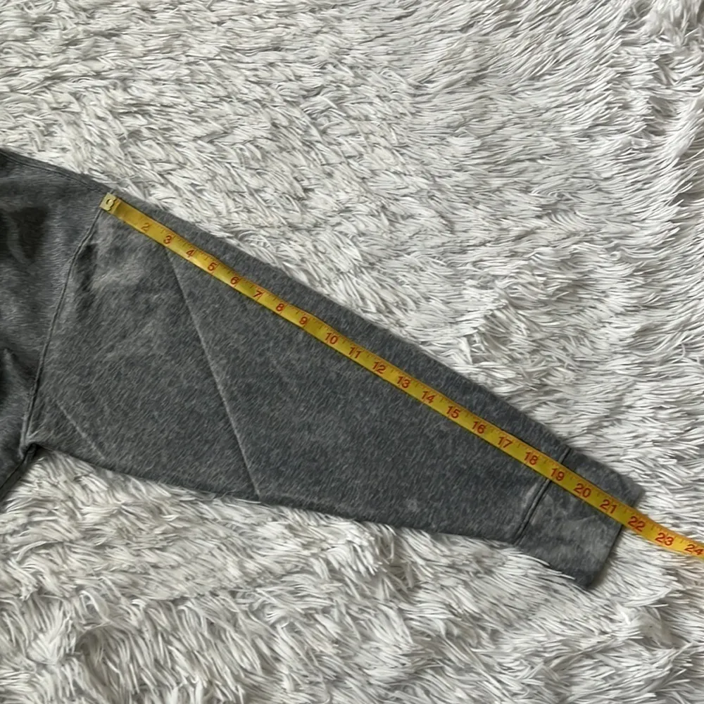 Nike Women’s Icon Clash Hoodie in gray size Small - Image 8