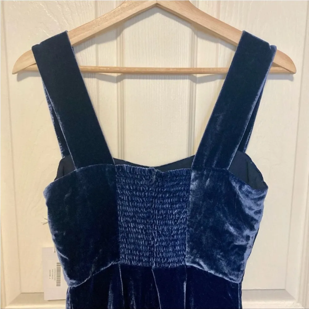 NWT Reformation Dress in Danube Velvet Size 4 - Image 7