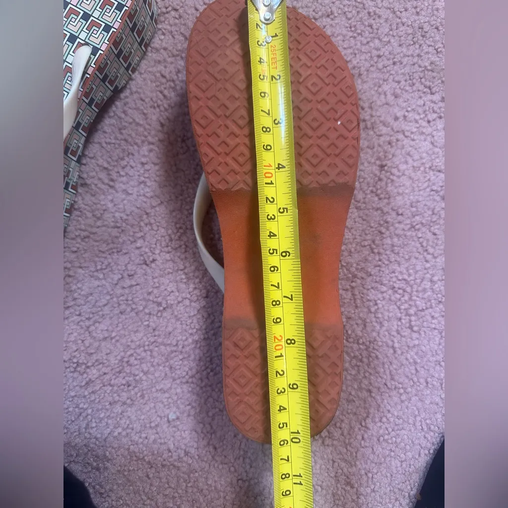 Tory Burch Chelsea Flip Flop sandals Size US 9 EUC - Image 9