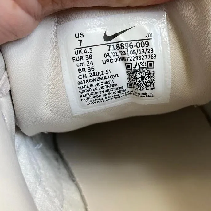 Nike Air Max Command Premium shoes String Metallic Gold women’s size 7 - Image 7