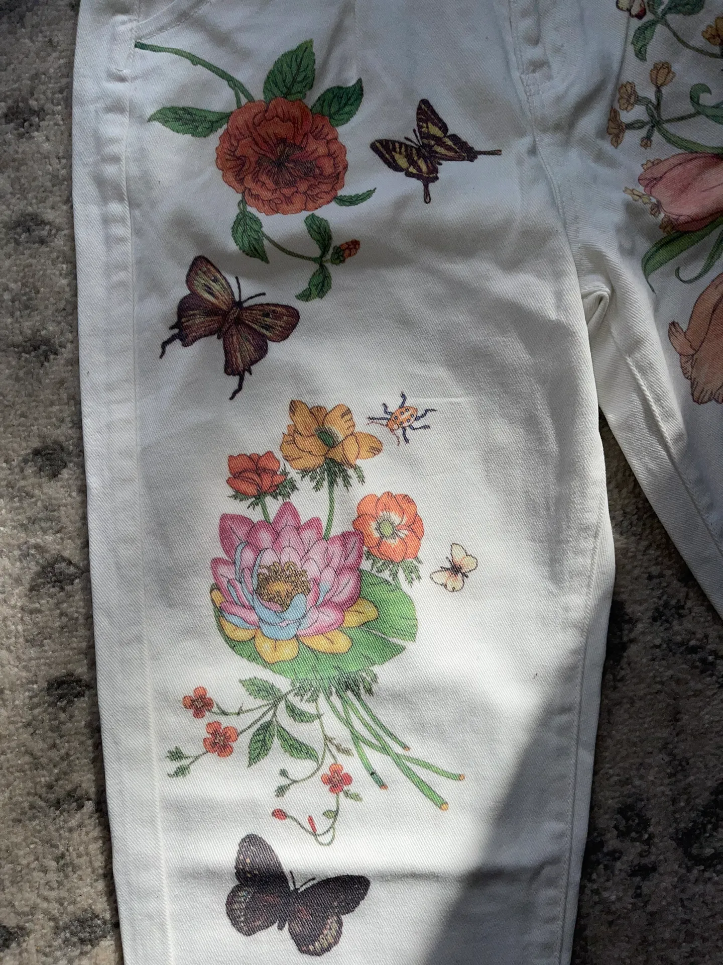 Women Floral painted mom Jeans - Image 3