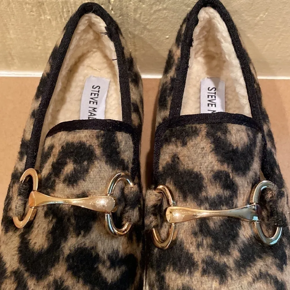 Steve Madden Paxtyn leopard fabric loafer with faux fur lining. Size 7. NWT/Box. - Image 6