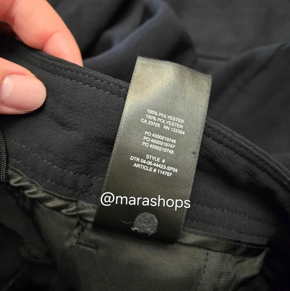 Aritzia Wilfred Shift Cargo Pant Relaxed barrel-leg Black - Image 9