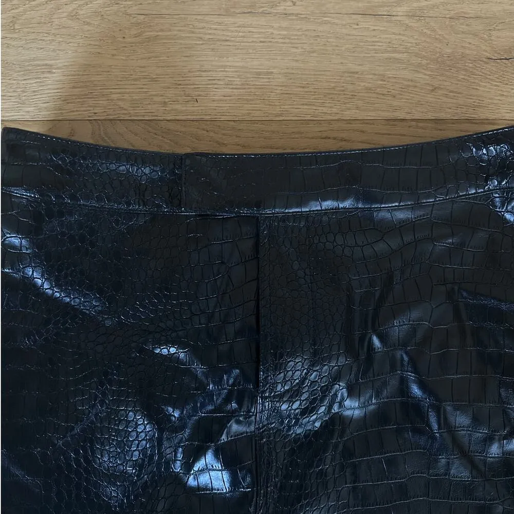 House of Harlow 1960 - Image 2