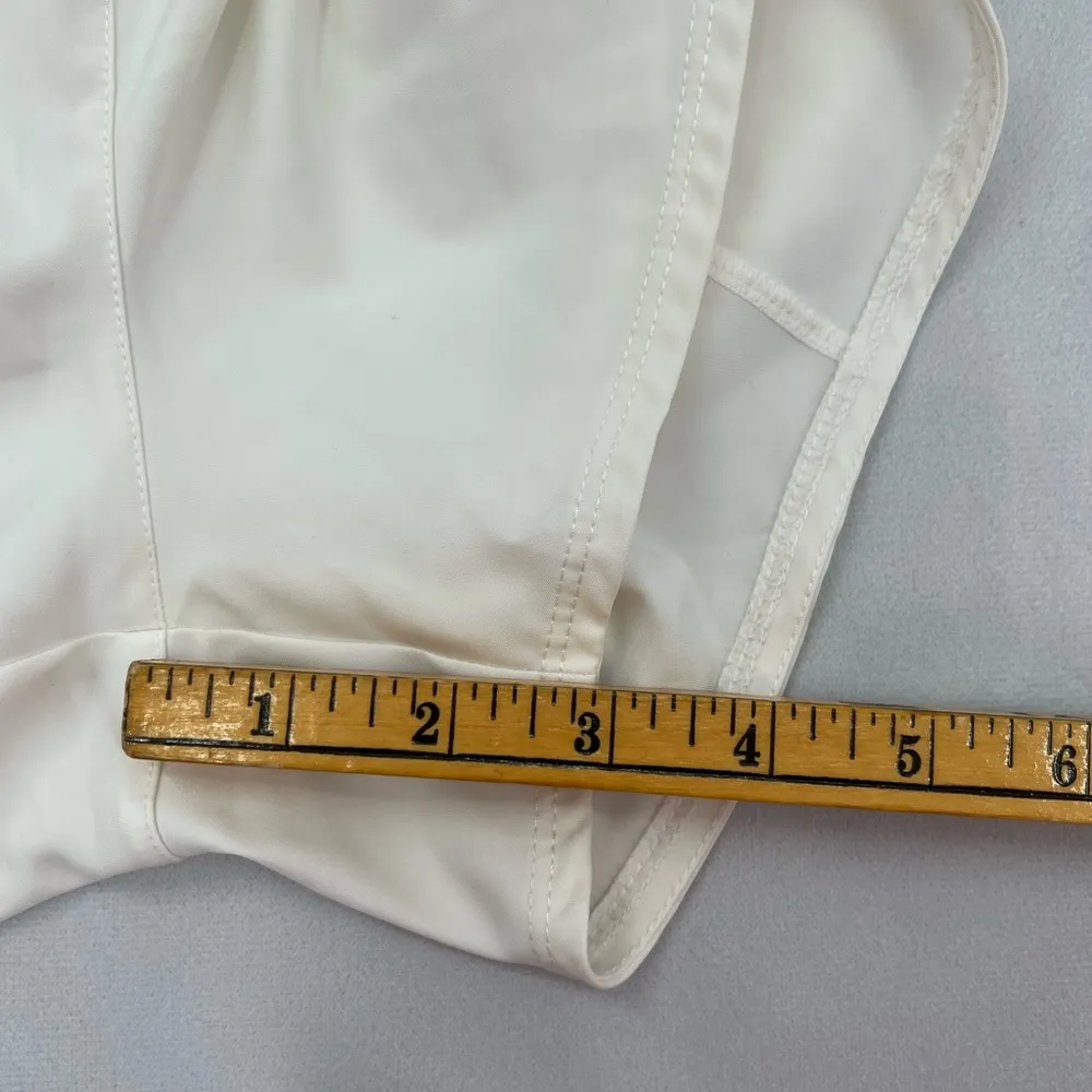 Nike Women's One Dri-FIT High-Waisted 3" 2-in-1 Shorts XS - Image 10