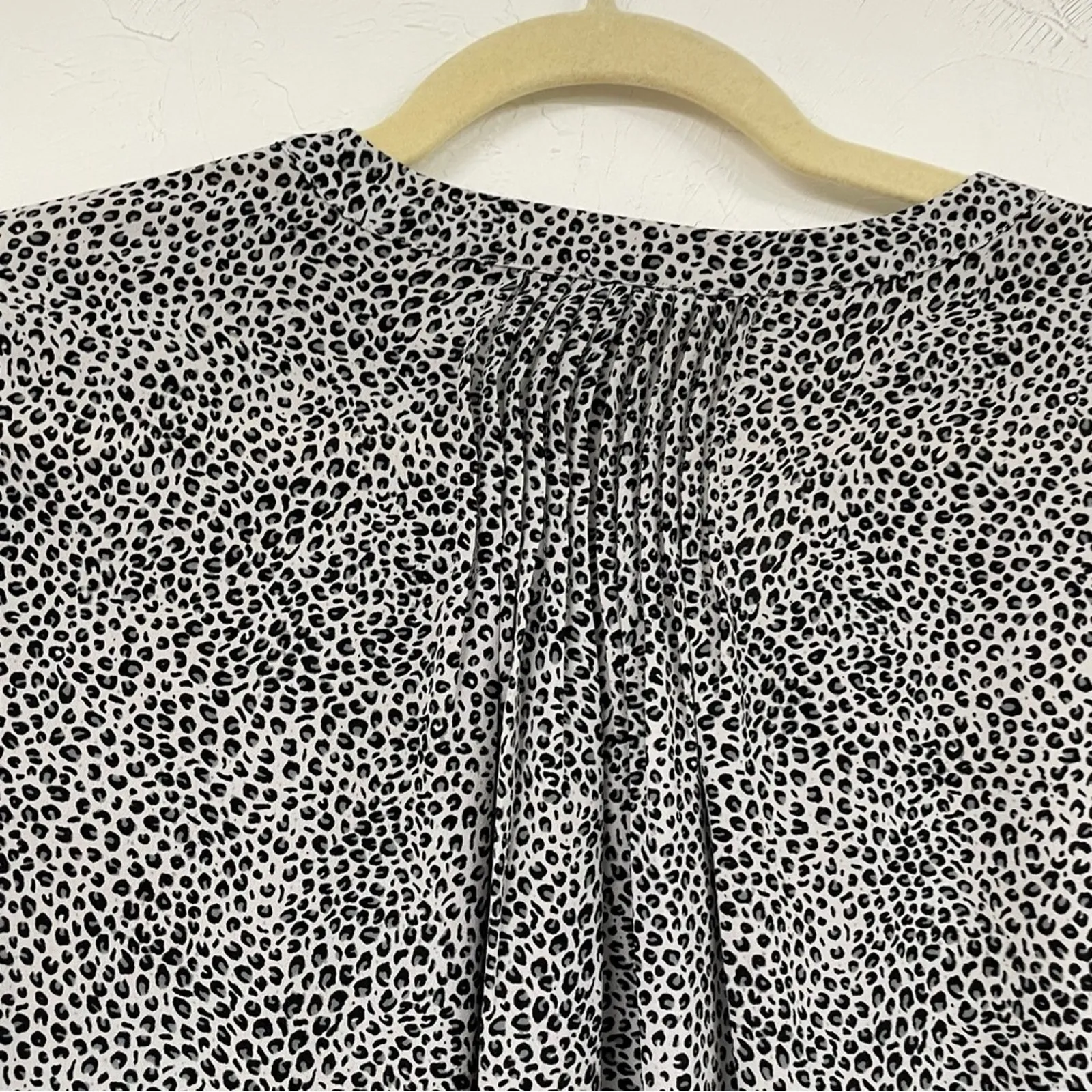 NYDJ Black & White Animal Print Boho 3/4 Sleeve Womens Blouse XS Button Down - Image 10