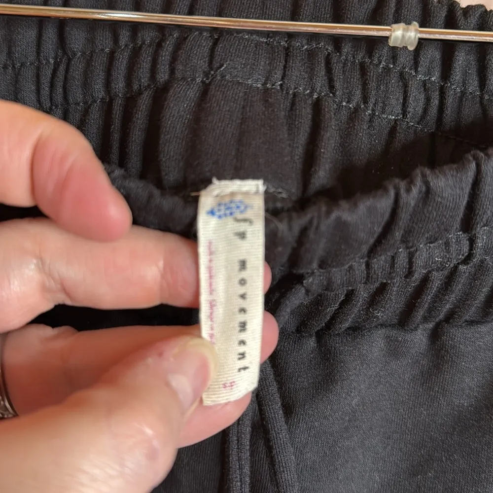 NWOT FREE PEOPLE Movement Sunny Athleisure Shorts Black Size Small - Image 8