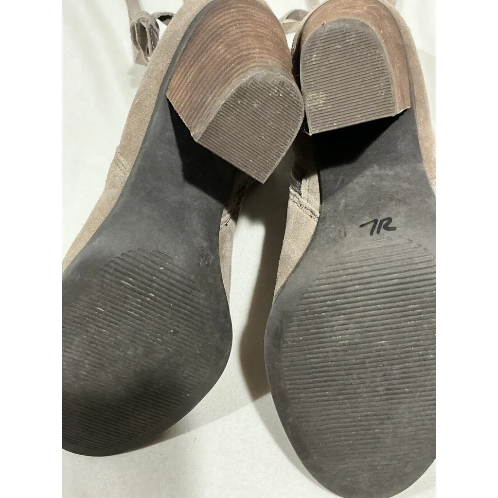 Woman’s Franco Fortini Lyza Tan Suede Side Zip Block Heel Bootie 9.5 Fringe - Image 8