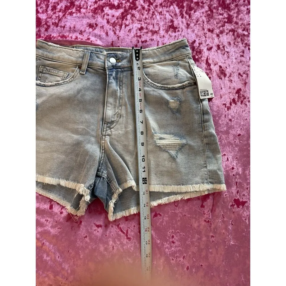 NWT H&M Denim Shorts Distressed Light Wash High Waisted Women's Size 8 summer - Image 5