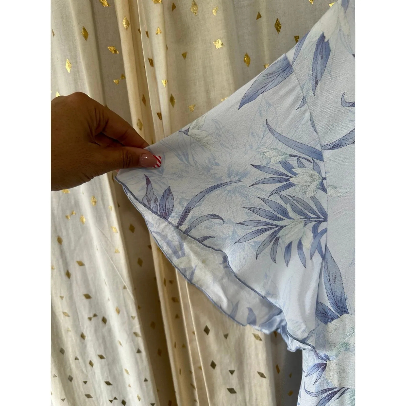 Kaua'iana Woman Hawaiian Tropical Floral Flutter Cap Sleeve Flowy Blouse 2X - Image 3