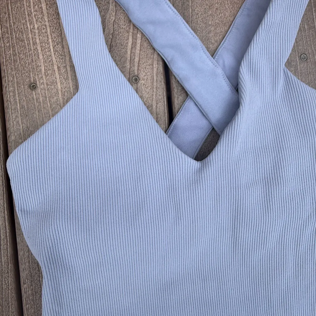 Alo Women's elevate lavender ribbed built in bra tank top XS - Image 2