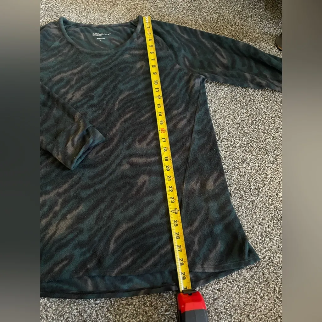 Comfort Club Cuddl Duds Green Zebra Print Fleece Long Sleeve Thumb hole Top L - Image 6